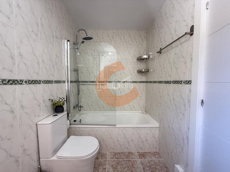 Foto b69a3101-5468-4692-a0b2-444e9b20afe2. Casa  en venta en can nicolau, 4 dormitorios. en Cunit