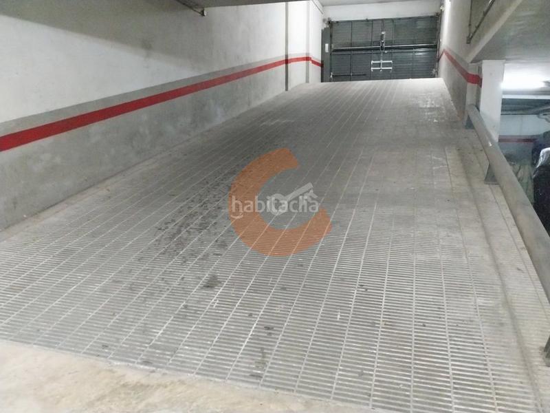 Foto ab7c314b-bde5-4dd9-9cb4-59a71bde46c7. Local comercial en emili miro 3 local en venta en centro. en Vendrell (El)