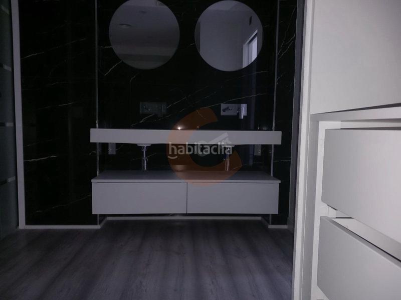 Foto 2872c843-246c-469c-ad98-f58427919a75. Piso  en venta en centro, 4 dormitorios. en Centre Vendrell (El)