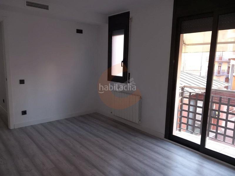 Foto 5a74b90e-6096-43ec-bfaa-2f0d574ea11d. Piso  en venta en centro, 4 dormitorios. en Centre Vendrell (El)