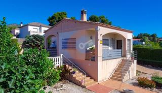 Haus  Espanya. Casa en venta en el mirador del penedès, 3 dormitorios.