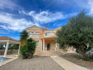 Maison à Bellvei. Casa en venta en baronia de mar, 4 dormitorios.