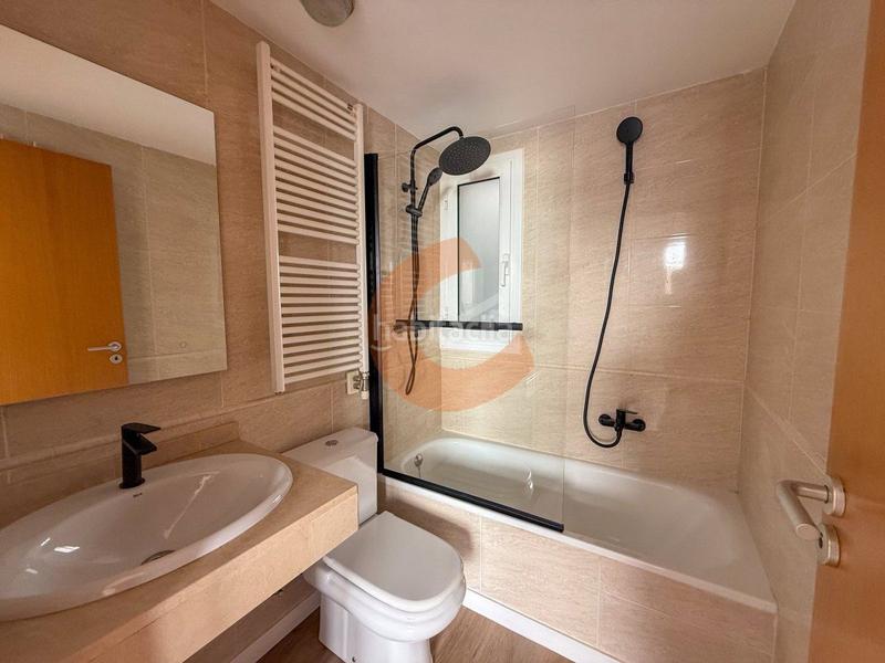 Foto d3a0cd78-b8ab-4dc2-8ef2-4b687782c87f. Appartamento con riscaldamento parcheggio in L´Estany Calafell