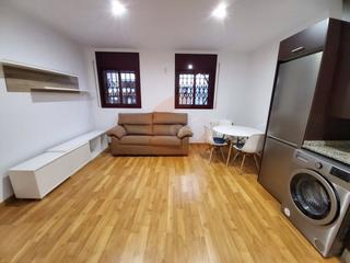 Lloguer Pis a Centre. Piso en alquiler en centro, 2 dormitorios.