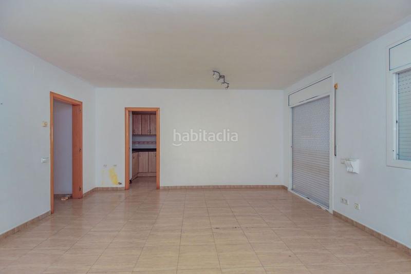 Foto 70fbe11e-f359-4c11-b5b8-d58d0bb9bfcf. Casa con riscaldamento parcheggio piscina in Cunit residencial Cunit