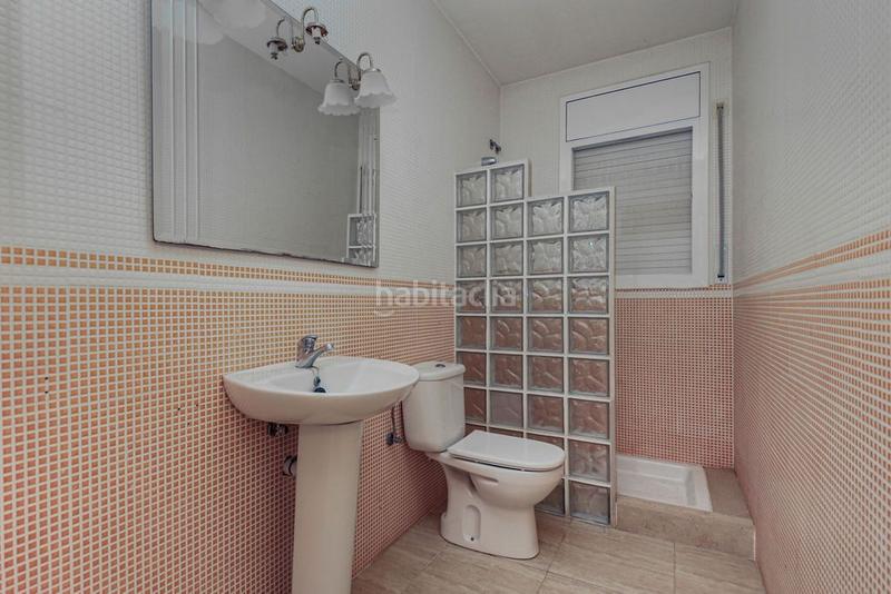 Foto 715e5875-3436-4d8a-8b0b-6cf4b9737f13. Casa con riscaldamento parcheggio piscina in Cunit residencial Cunit