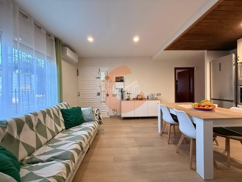 Foto ded8b102-4291-42e8-85e4-62c352d6afc4. Casa  en venta en oasis, 3 dormitorios. en La Franquesa-Oasis Park Vendrell (El)