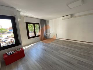 Appartamento in El Tancat-Mas d´en Gual. Piso en venta en barri de frança, 4 dormitorios.