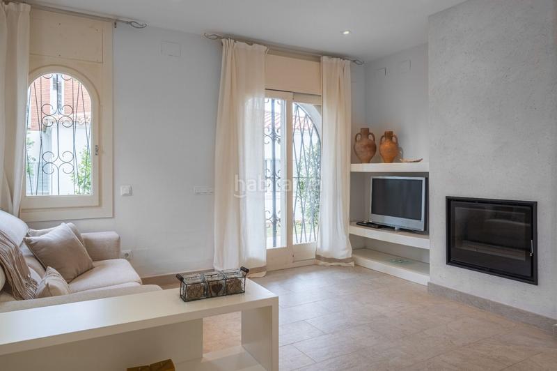 Foto 60878899-7a84-4763-959b-6deb54e76330. Casa a formentera 22 a Centre Miami Platja