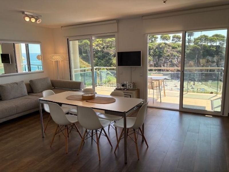 Foto 407931f9-3f41-4875-8ff0-04c90bf9a61a. Lloguer apartament amb calefacció piscina a pla de maset - cap de Salou Salou