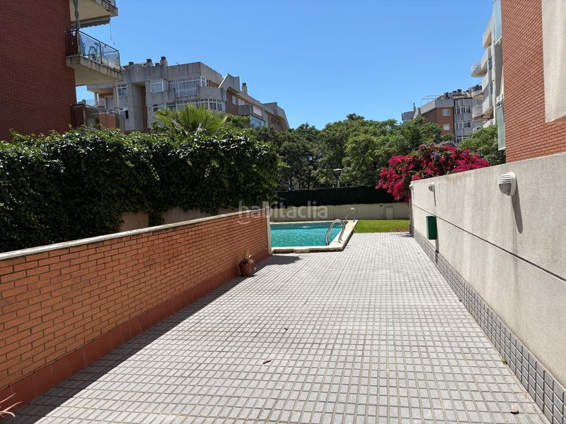 Foto a2d3c037-69b7-44ad-92ac-7df03a7d1bcc. Àtic amb calefacció piscina a Centre Salou