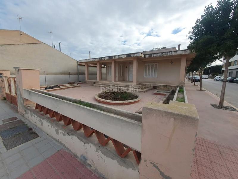 Foto 29c10858-3ad5-484e-845a-a5f2b8153c00. Chalet in calle santa águeda 40 in Catral