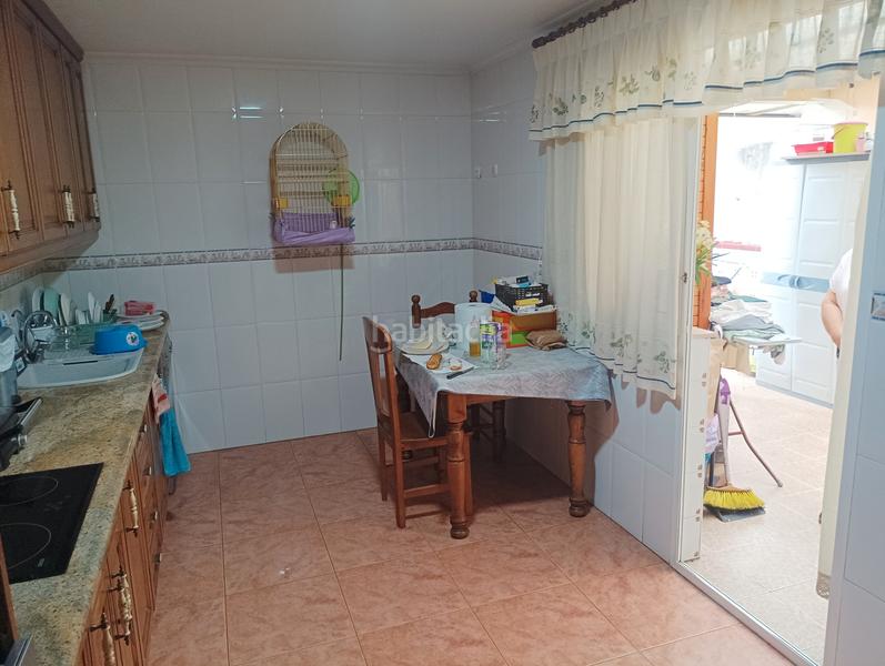 Foto 13876268-a596-43ec-90c6-b93cbbce3b6c. Reihenhaus mit kamin heizung parking in Catral