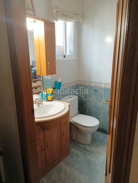 Foto 2e2f6656-1063-449c-8867-867a78d4aab3. Reihenhaus mit kamin heizung parking in Catral