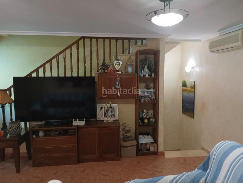 Foto 37203d38-e52b-4990-b3f1-4b2d192118e6. Reihenhaus mit kamin heizung parking in Catral