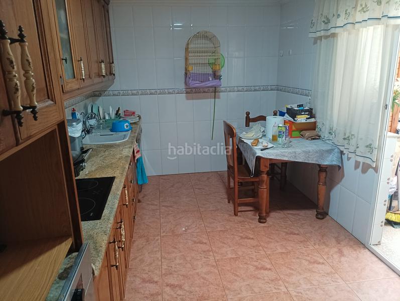 Foto f7fd3441-c211-4bf6-a28e-5fc75b87e4d4. Reihenhaus mit kamin heizung parking in Catral