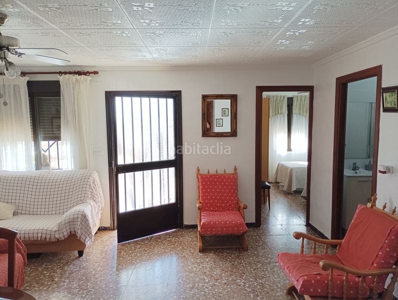 Foto 13459f9f-8e0f-46d8-b538-e596c0b893ee. Masia amb xemeneia calefacció aparcament piscina a Albatera