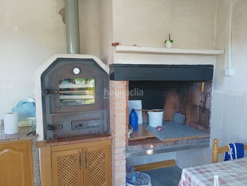 Foto 3f09e731-8b5f-41bf-a377-0953cda0f3df. Masia amb xemeneia calefacció aparcament piscina a Albatera