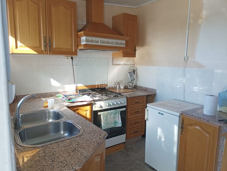 Foto 6e5d97cf-1431-4059-8927-5545d2358f26. Masia amb xemeneia calefacció aparcament piscina a Albatera