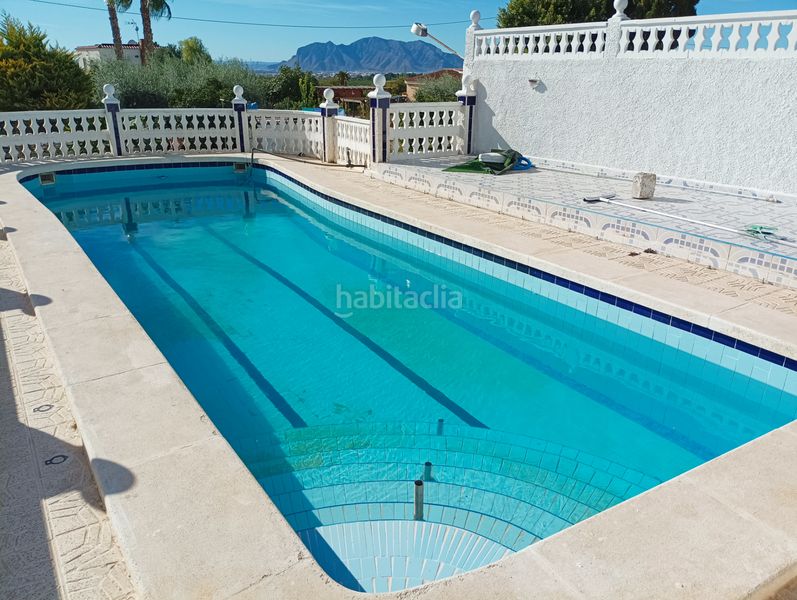 Foto 7b276b5f-52c4-48b8-8d38-d89adfbebd5c. Masia amb xemeneia calefacció aparcament piscina a Albatera