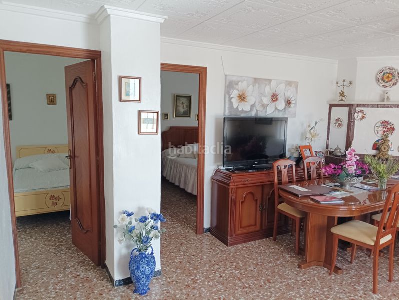 Foto 7eae4936-2688-4a7d-920a-3bd7d428292d. Masia amb xemeneia calefacció aparcament piscina a Albatera