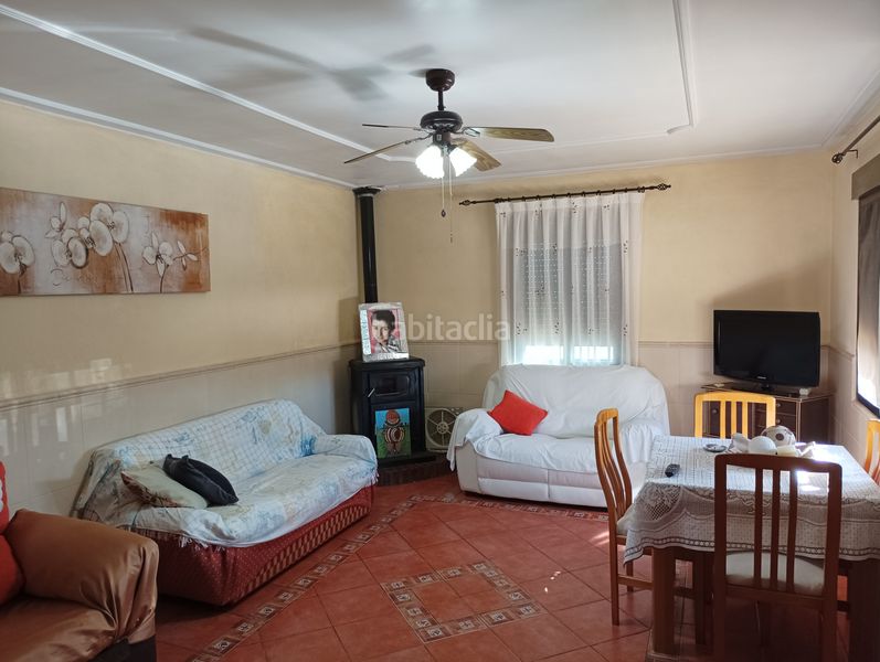 Foto b15a09a6-ad28-4132-ac4d-a7a5f1d113c3. Masia amb xemeneia calefacció aparcament piscina a Albatera