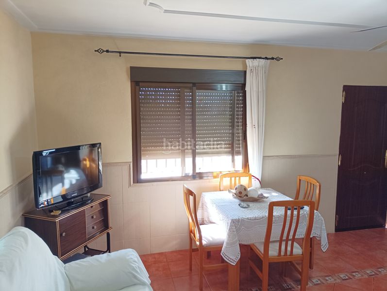 Foto be13dfd2-1a8b-446c-babb-61304c82b415. Masia amb xemeneia calefacció aparcament piscina a Albatera