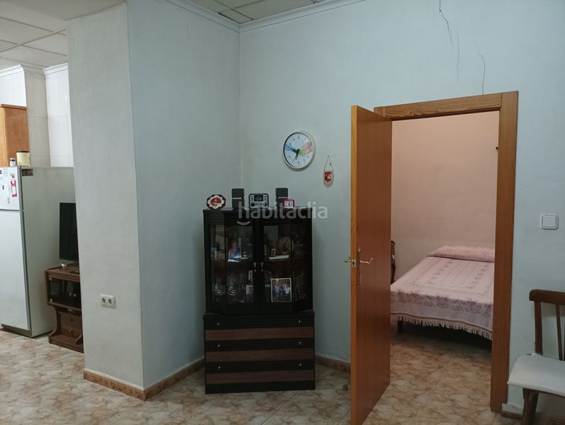 Foto 64b6d012-d525-4b9c-9e85-26fda9c653bf. Casa adossada amb aparcament a Catral