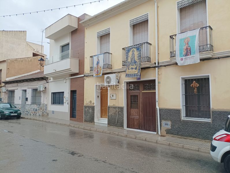 Foto 7019351f-9d6c-4ad4-ab05-87d9cf3bbae6. Casa adossada amb aparcament a Catral