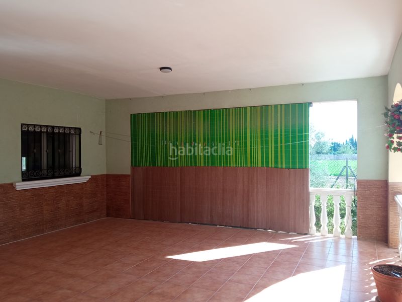 Foto 41d100ee-7848-4e74-b2e7-e0fe3d2b22ce. Xalet amb xemeneia calefacció aparcament a Catral