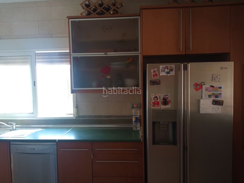 Foto 742e2f2f-f1ad-4cd4-96ad-7a0a039e05fe. Xalet amb xemeneia calefacció aparcament a Catral