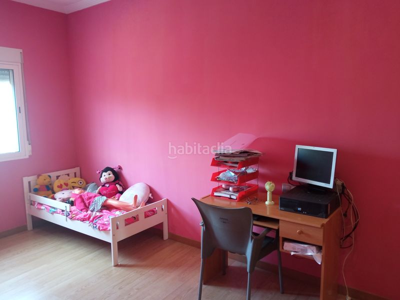 Foto 7f8b7850-8ccf-4cae-abf5-32742afd2099. Xalet amb xemeneia calefacció aparcament a Catral