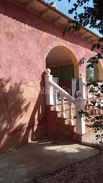 Foto c275f489-947a-4f9d-9070-29fd97f34566. Xalet amb xemeneia calefacció aparcament a Catral