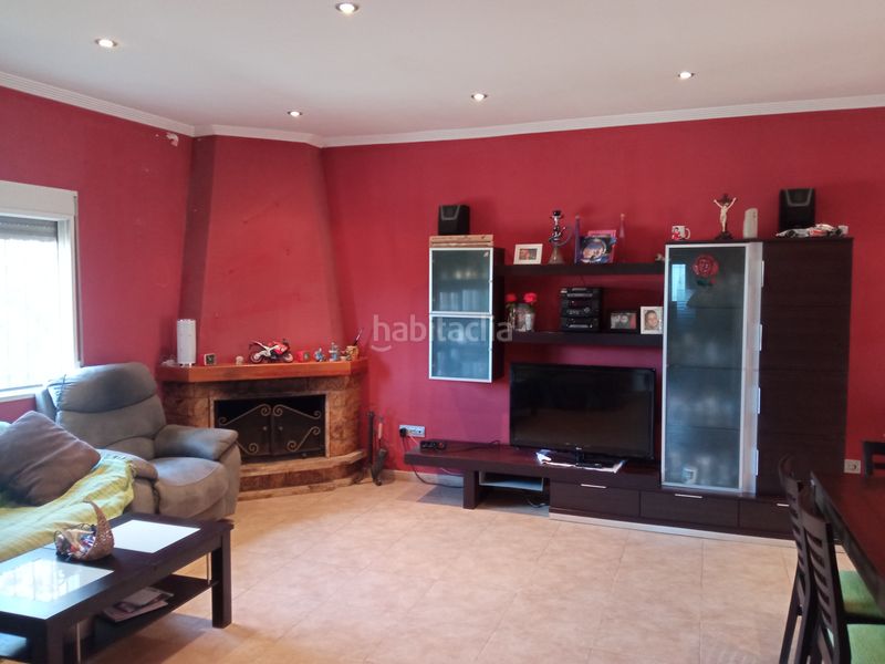 Foto e7a741ab-9d71-4c77-a2ab-651fba638c37. Xalet amb xemeneia calefacció aparcament a Catral