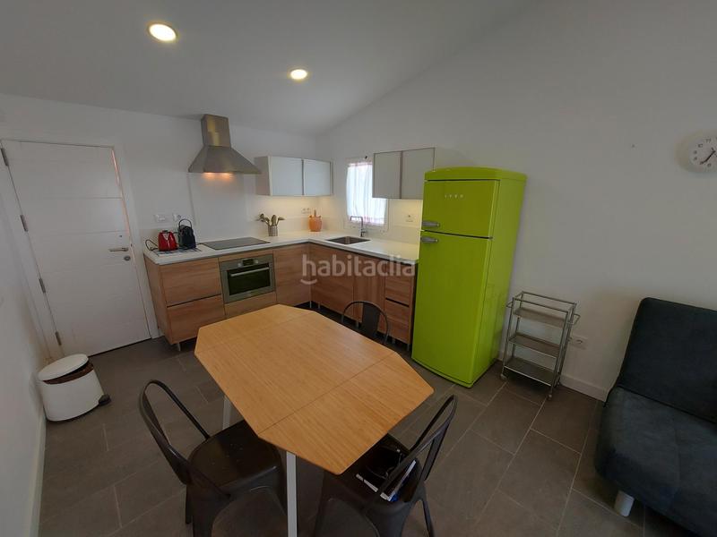 Foto 3ea9e0b0-4696-47ca-bf04-edabe8ef11ec. Alquiler casa adosada en calle barcelona 1 bungalow en centro de playa del ingles en San Bartolomé de Tirajana