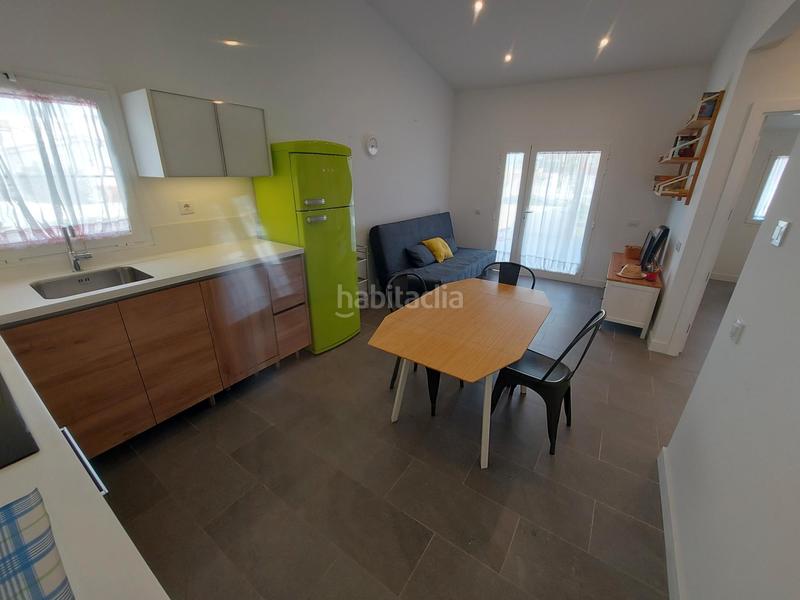 Foto 8c7b2981-a2ed-4294-8410-0906376328a5. Alquiler casa adosada en calle barcelona 1 bungalow en centro de playa del ingles en San Bartolomé de Tirajana