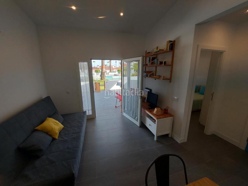 Foto dd5b08c6-6efb-4f98-b4e2-d682046bcd11. Alquiler casa adosada en calle barcelona 1 bungalow en centro de playa del ingles en San Bartolomé de Tirajana
