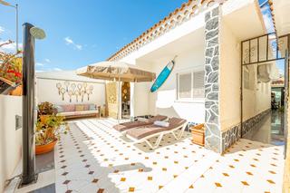 Xalet en Avenida de alemania 19. Oprtunidad unica en el centro de playa del ingles