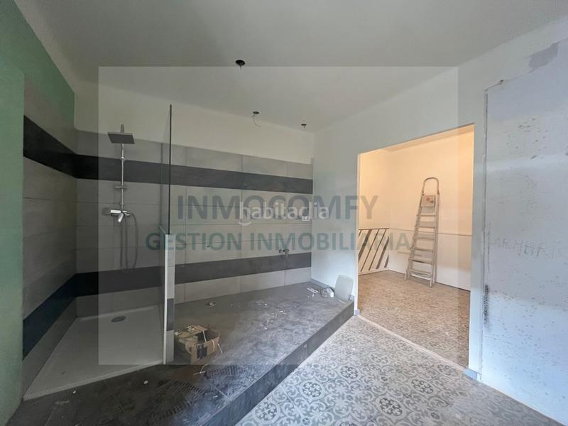 Foto b5a7e7f2-a1c6-4360-91d2-0457f9a93cdc. Casa in calle aigueta in Bisbal d´Empordà (La)