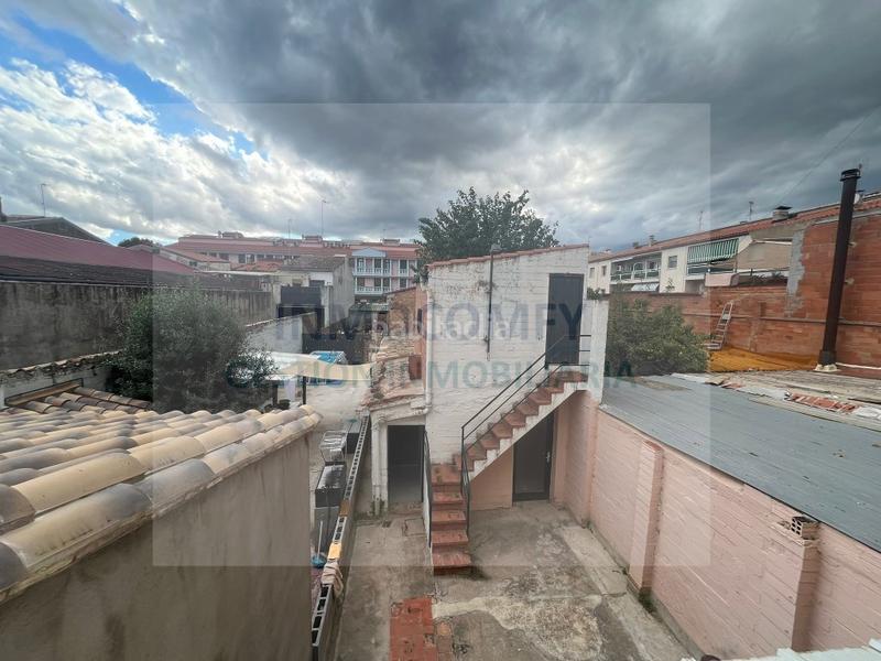 Foto dbff42ce-8426-4fa2-9249-9663c18dbe2b. Casa in calle aigueta in Bisbal d´Empordà (La)