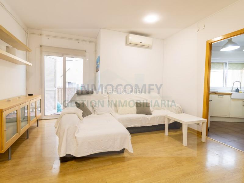 Foto 293154f6-c32e-45e4-bbfc-97539a7e1a82. Piso en calle floridablanca 14 piso en venta en llança en Llançà