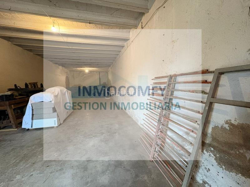 Foto bfbc6955-f371-4a9c-b270-3e39f6ad5a23. Lloguer local comercial a avenida president companys s/n a Bisbal d´Empordà (La)