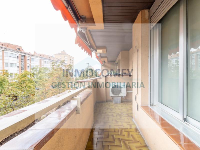 Foto 263a125d-4121-49d2-bc7f-a6fcf659e891. Appartement dans calle emili grahit 55 dans Eixample Nord Girona