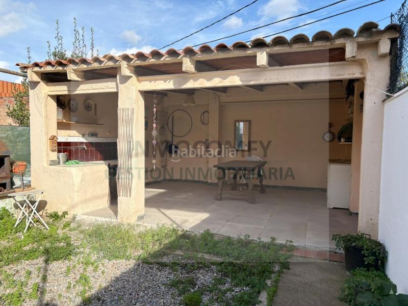 Foto 6b6e3bc1-e21c-4e86-8f3e-772ebaab60ce. Maison dans calle morro 29 dans Bisbal d´Empordà (La)