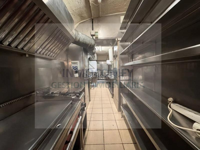 Foto 4d645585-e442-4e86-bb77-9fbe8c285c0f. Traspàs local comercial a calle ample 17 a Bisbal d´Empordà (La)