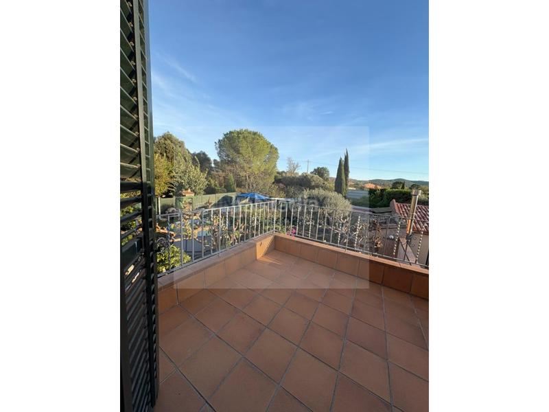 Foto 0bf42806-7701-45f1-b5bf-351edad11e4e. Casa a calle carme carles-vul. 1 a Forallac