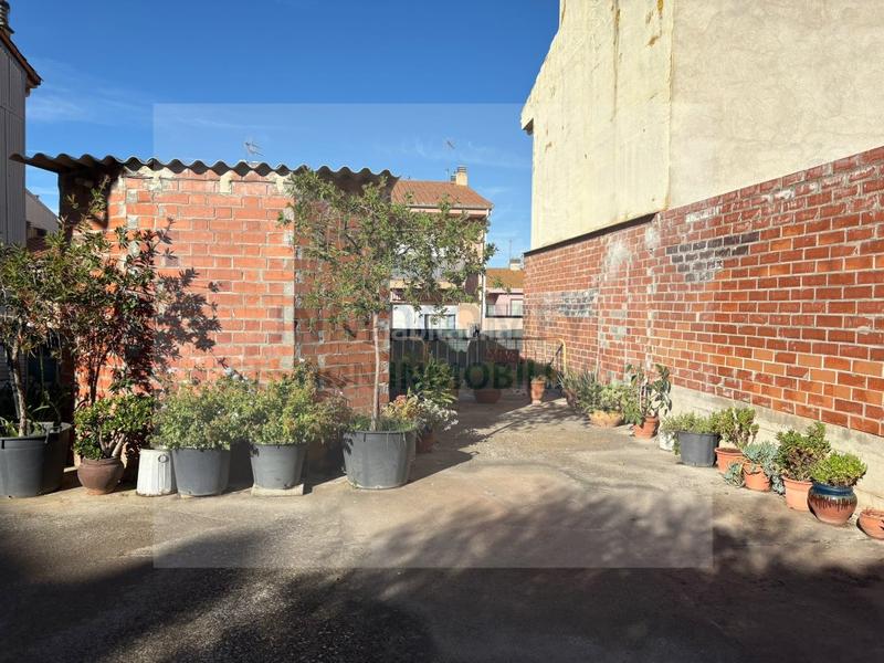 Foto 2fe39a2c-313e-4cb0-b77d-fbd879fa704c. Casa in calle sicilia 52 in Bisbal d´Empordà (La)