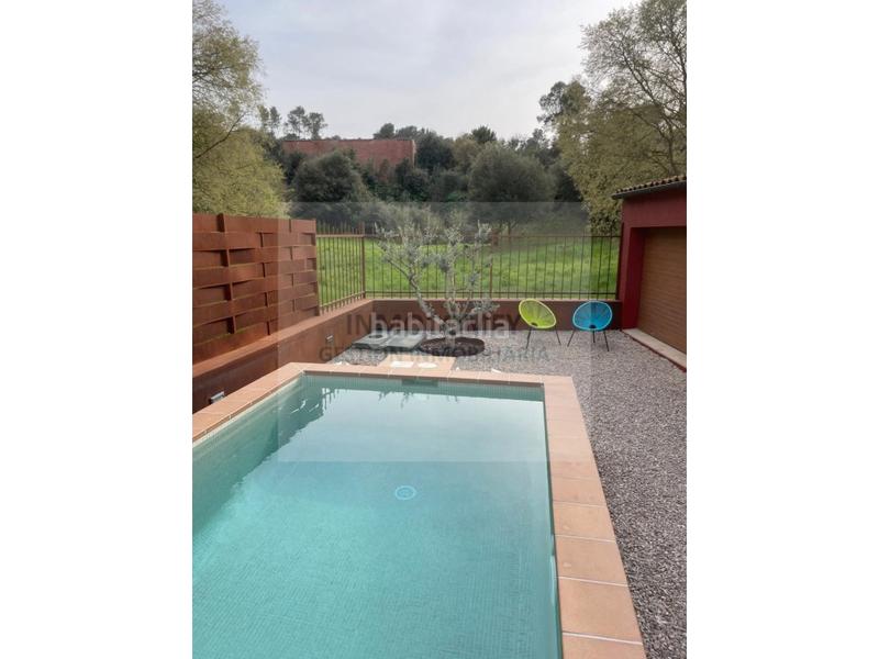 Foto d80d9fdd-3d09-41df-b15d-3c9d4f9e498b. Casa amb aparcament a Forallac