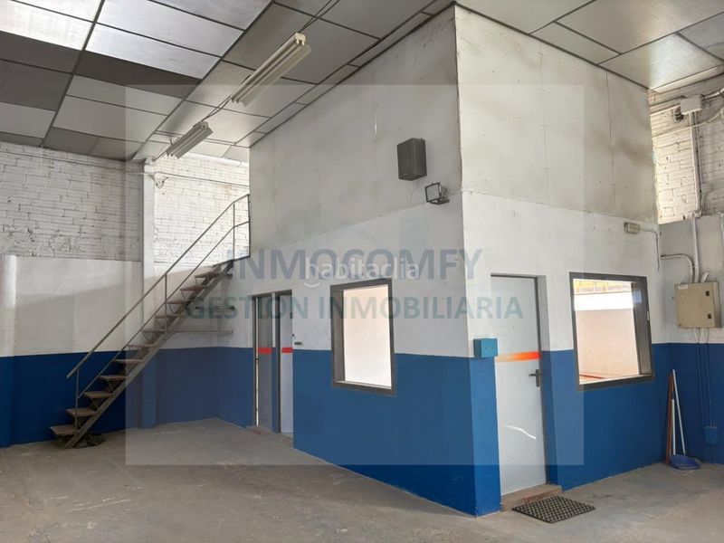 Foto 845235e8-7e25-4101-9775-a6a0f3e5d1e0. Local comercial en calle paral.lel 88 local edificable con gran potencial urbanístico en Bisbal d´Empordà (La)