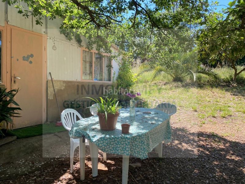 Foto 2434ca16-e1ee-4245-8013-c96bdafdb263. Finca rústica a Bisbal d´Empordà (La)
